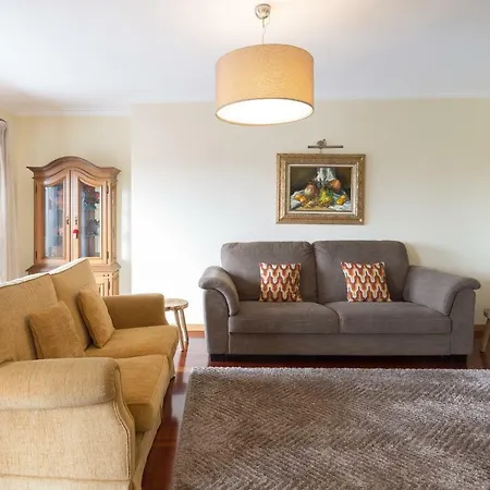 Dehouse Apartment